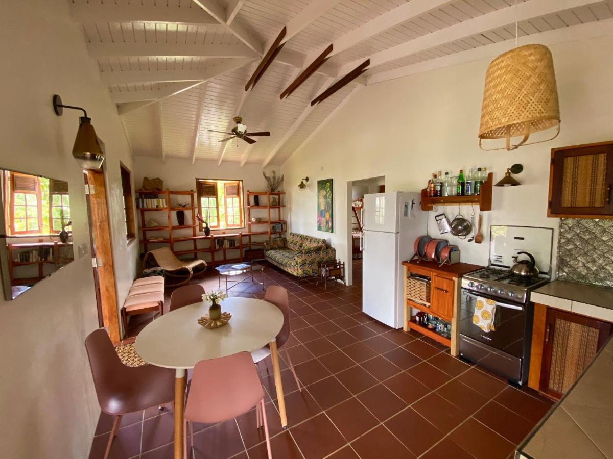 Sea Cliff Eco-Cottages & Gin Distillery Calibishie 外观 照片